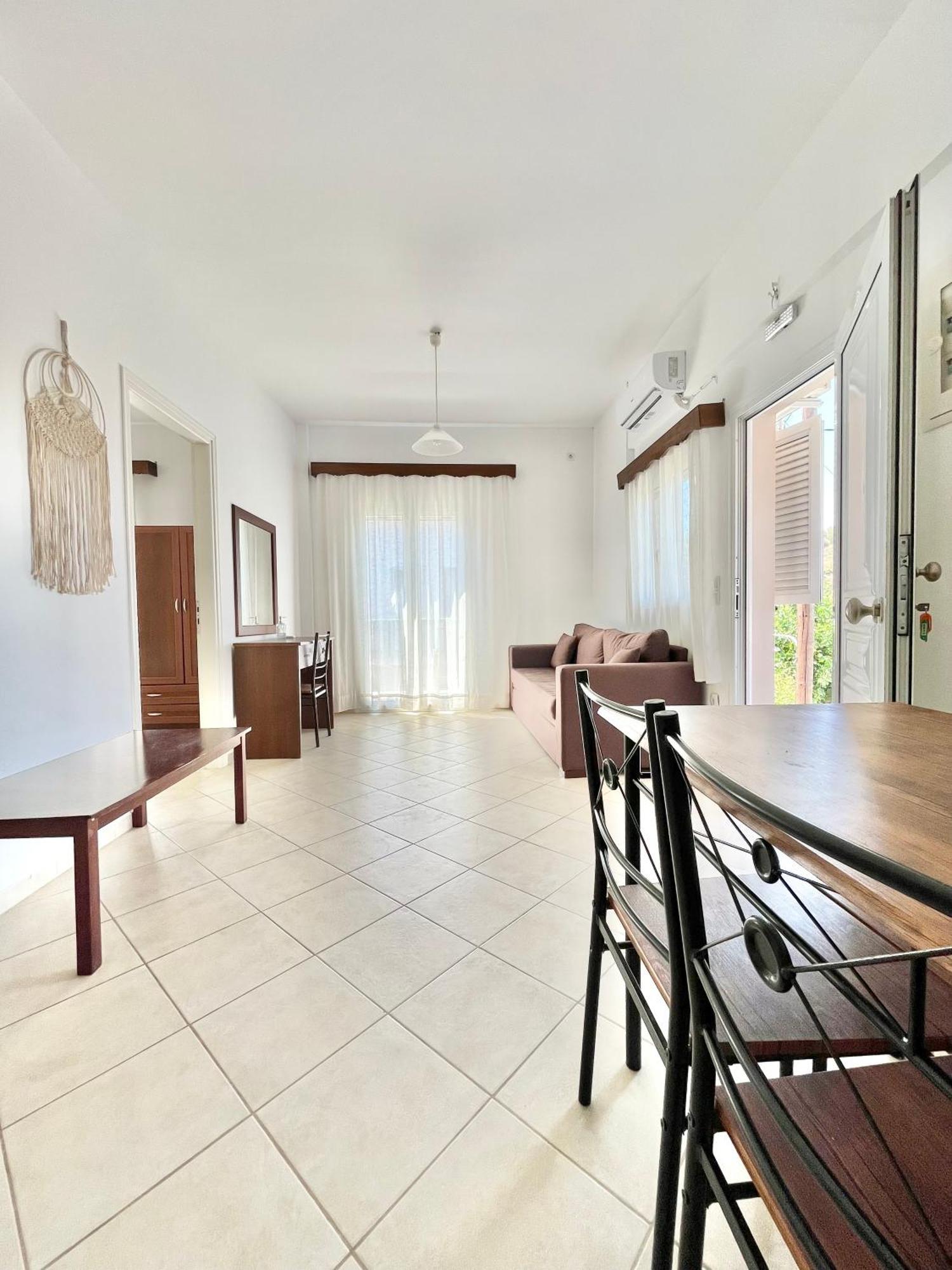 Koutrakis Rooms Finikounta Exterior photo