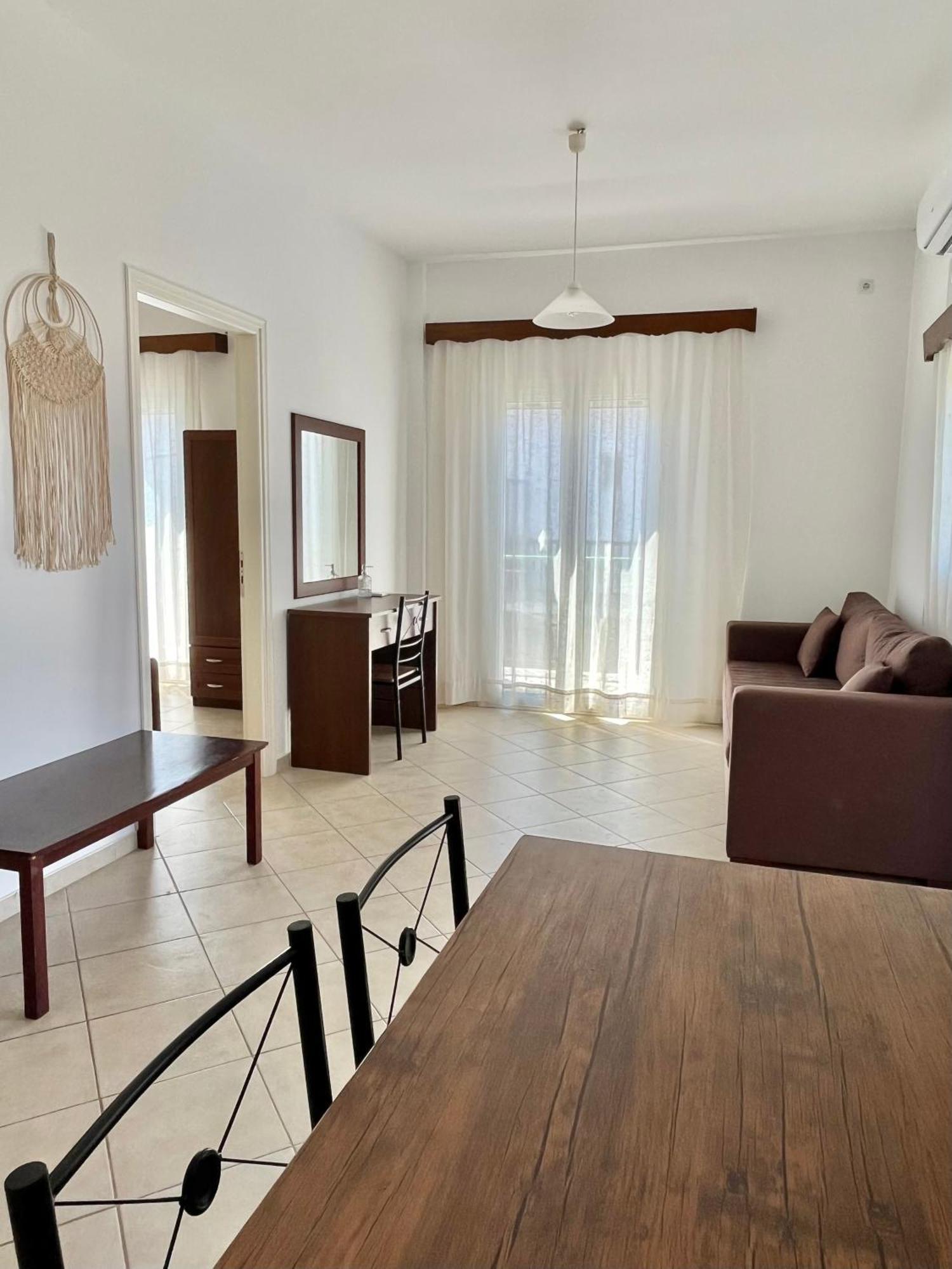 Koutrakis Rooms Finikounta Exterior photo