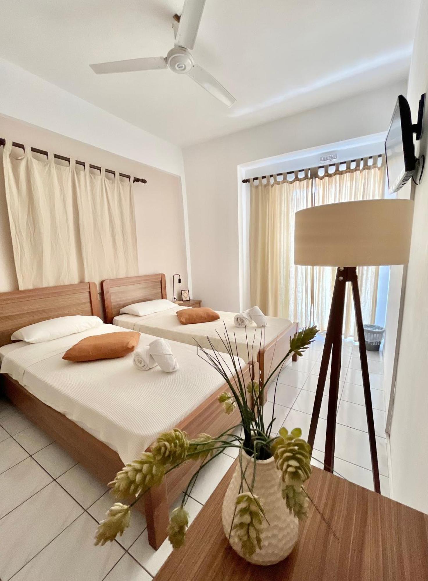 Koutrakis Rooms Finikounta Exterior photo