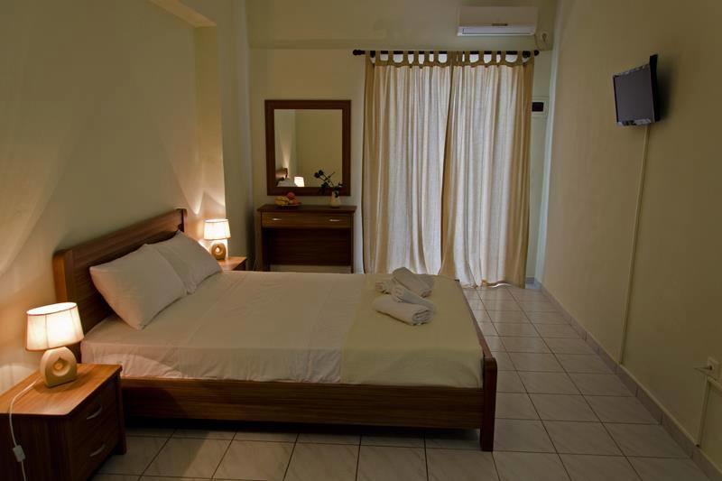 Koutrakis Rooms Finikounta Exterior photo