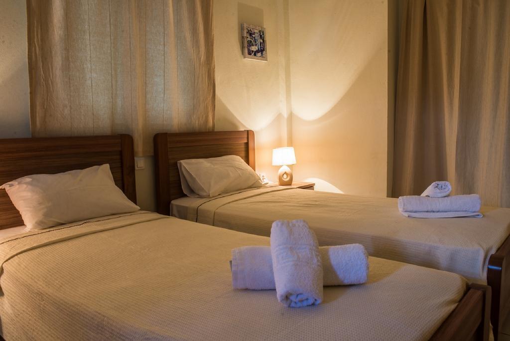 Koutrakis Rooms Finikounta Exterior photo